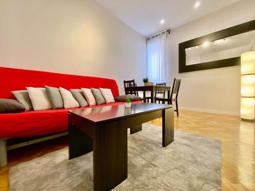 Charming Atocha II – Temporary Stays