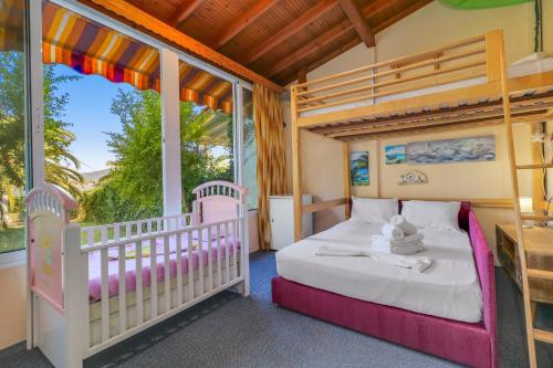 A bed or beds in a room at Villa Laguna