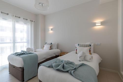 Luxury Townhouse with Pool in Alvor