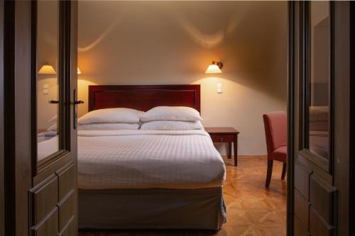 
Cama o camas de una habitación en OREA Place Charles Bridge
