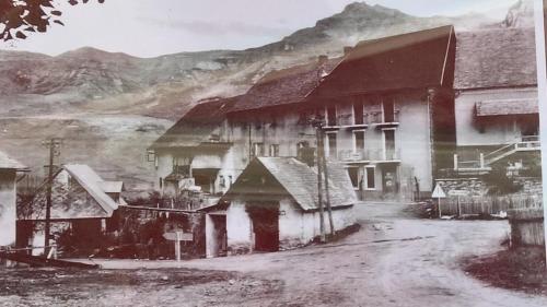 an old black and white photo of a building at Les Fauvettes in Saint-Léger-les-Mélèzes