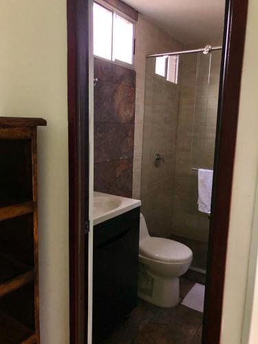 Salle de bains dans l'établissement Hotel La Floresta Salento