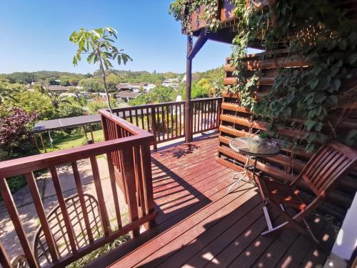 Ein Balkon oder eine Terrasse in der Unterkunft THE THATCH HIDE