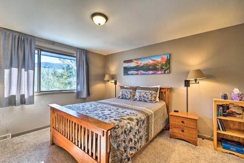 Gallery image of Luxe Updated Home with Grill and Hot Tub 4 Mi to RMNP in Estes Park
