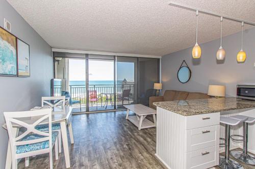 Modern Oceanfront Double Queen Apartment Sleeps 6! Ocean Forest Plaza 607