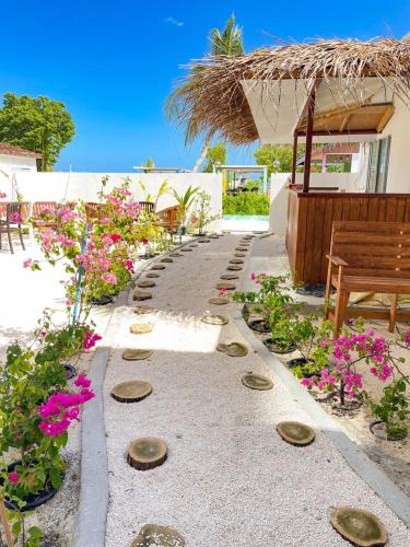 Fatims Beach House Maafushi – Photos 3