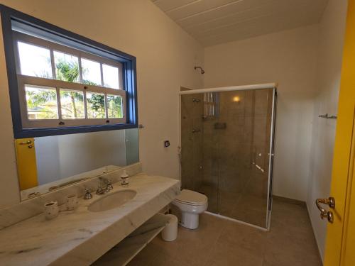 Vonios kambarys apgyvendinimo įstaigoje Mansão Colonial com Piscina - Casa Do Conto