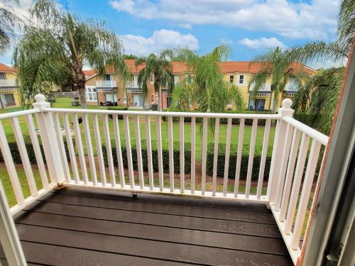 Family Getaway Townhome at Lake Berkley 15min to Disney photo 21