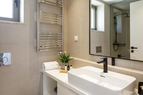 Koupelna v ubytování Oneiric Exclusive Villas