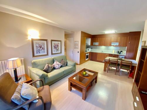  PROBER_SISCARO -  Room  picture :   Hairdryer    Iron    Kitchenette                       