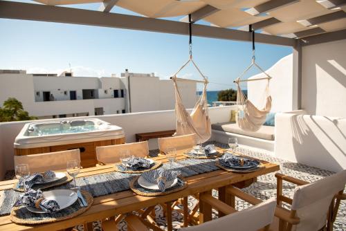 Villa Mila, Agios Prokopios beach, by NaxosVibe