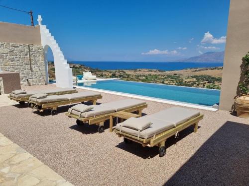 Gallery image of Villa Grabella-Amazing sea view and swimming pool in Pitsidia