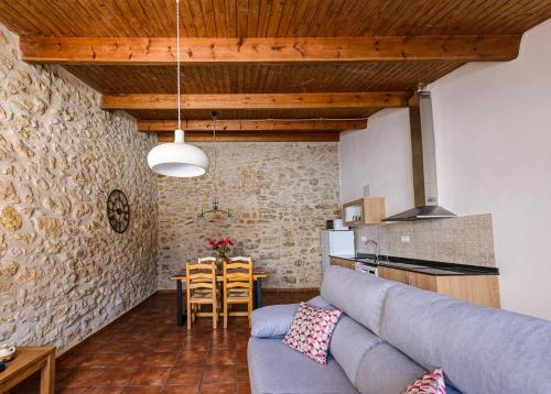 Casa Palmira. Casa de pueblo con encanto, Cervera del ...