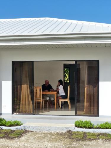 Clientes alojados en Beyond Island