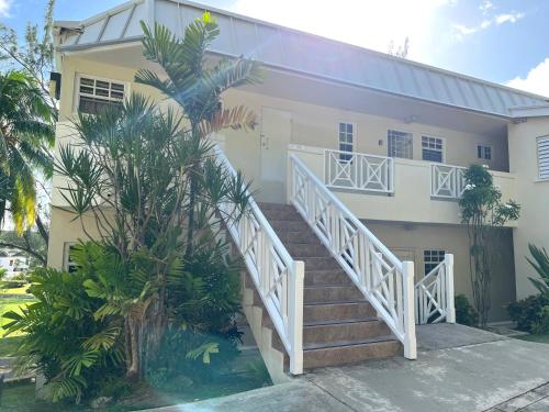  Rockley Golf 810 is a 2 bedroom, 2 Bathroom 1st floor Apartment with pool -  Room  picture :   TV    Telephone    Air conditioning                           