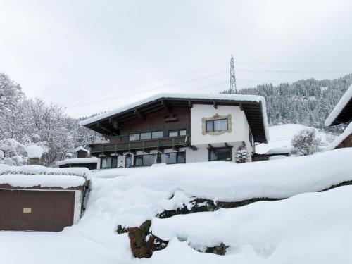 Apartment Höllwarth by Interhome durante el invierno