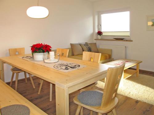 Posezení v ubytování Apartment Tamerl-2 by Interhome