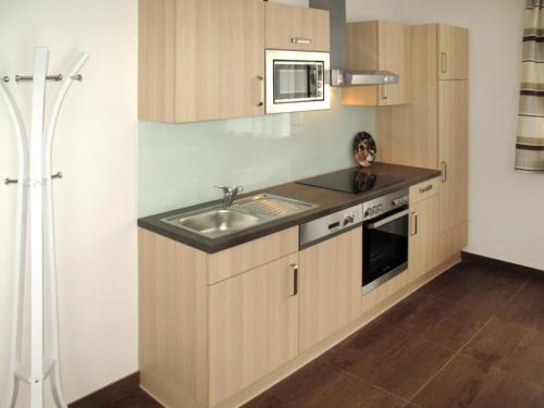 A kitchen or kitchenette at Apartment Leonie by Interhome