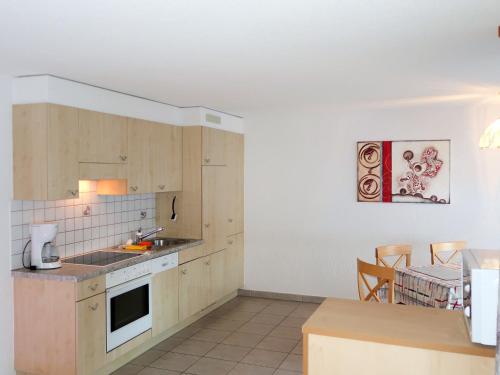 Fotografie z fotogalerie ubytování Apartment Haus Arizona by Interhome v destinaci Saas-Almagell