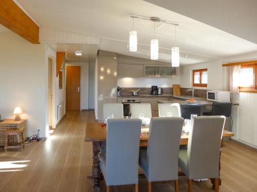 Apartment La Haute Cîme 16 by Interhome