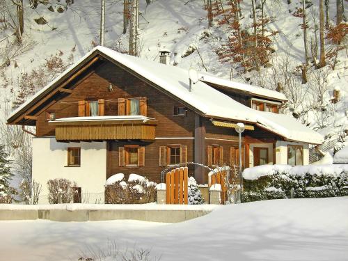 冬のHoliday Home Josefine by Interhomeの様子