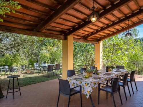 Κήπος έξω από το Holiday Home Poggio Cuccule by Interhome