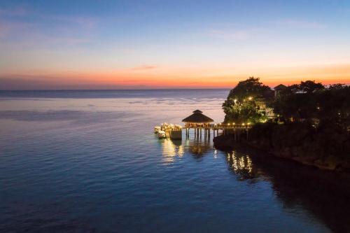 Shangri-La Boracay — Beach