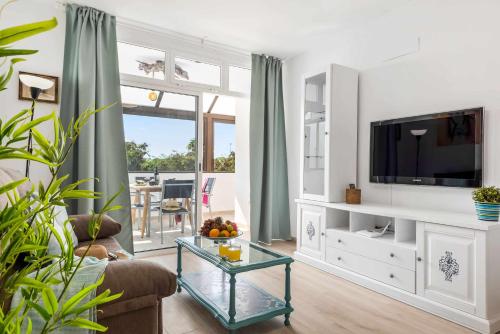 Las Vistas Cristianos by Welcome Tenerife