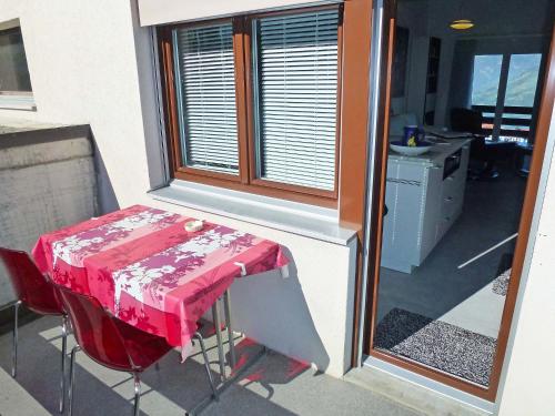 Kuchyň nebo kuchyňský kout v ubytování Apartment Flodana by Interhome