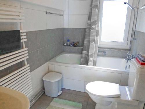 Koupelna v ubytování Apartment Flodana by Interhome