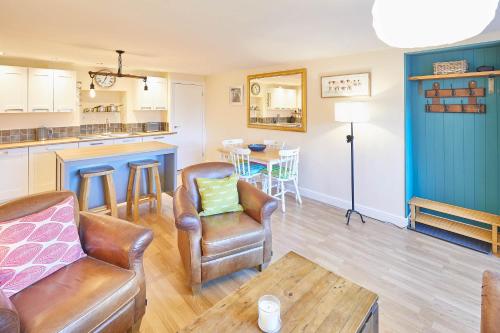 Dapur atau dapur kecil di Host & Stay - The Old Dairy