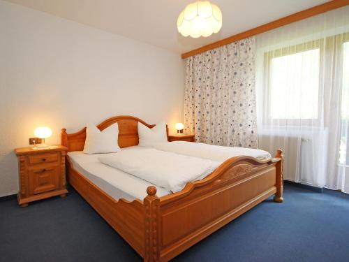 Postel nebo postele na pokoji v ubytování Apartment Kircher-1 by Interhome