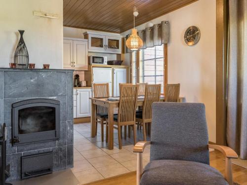 Et opholdsområde på Holiday Home Alppitähti by Interhome