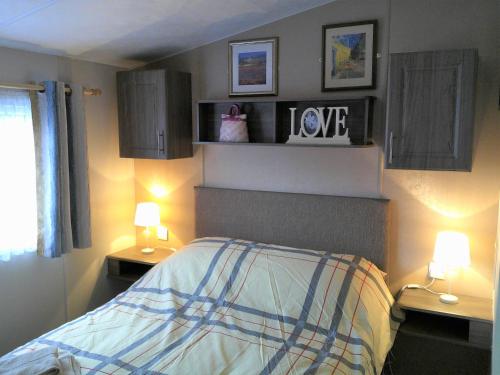 Gallery image of Superb luxury 2 Bedroom Double bed settee sleep six caravan in Gisburn