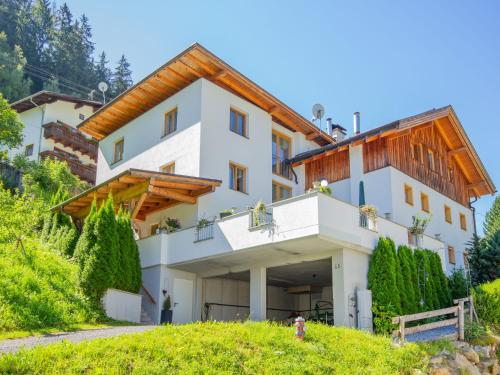 アパートメントが所在する建物