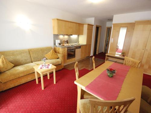 Kuchyňa alebo kuchynka v ubytovaní Apartment Falkner-12 by Interhome