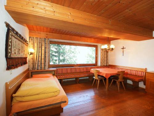 Posteľ alebo postele v izbe v ubytovaní Apartment Dornauer-2 by Interhome