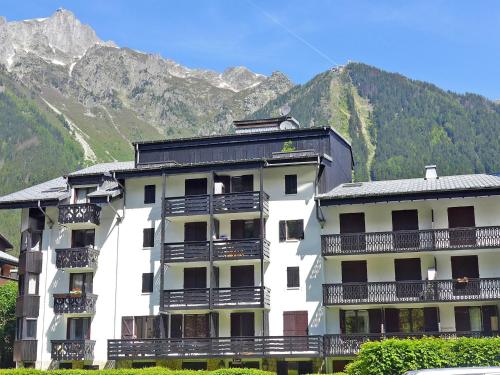 Apartment Le Triolet-5 by Interhome