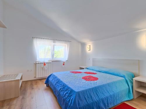 Postel nebo postele na pokoji v ubytování Apartment Majda by Interhome
