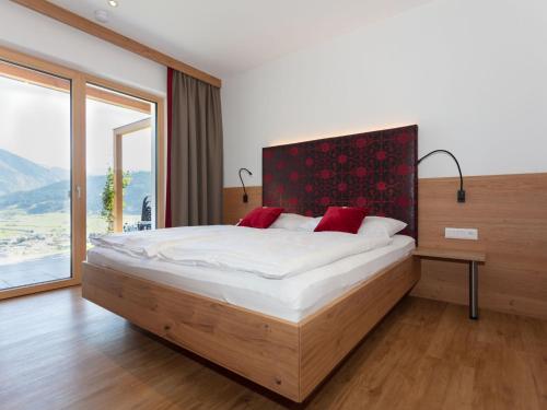 Apartment Zeller See by Interhome