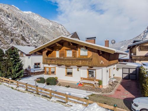 Apartment Anna by Interhome