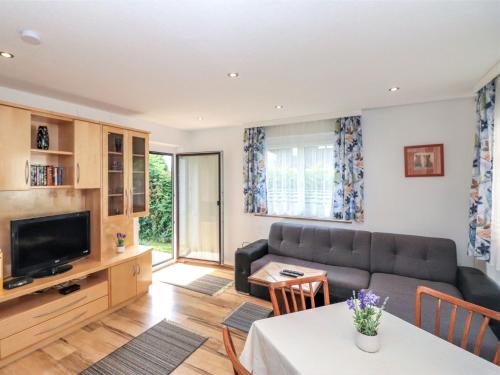 Χώρος καθιστικού στο Holiday Home Laube by Interhome