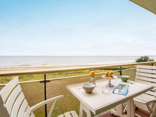 Studio Le Golf-1 by Interhome