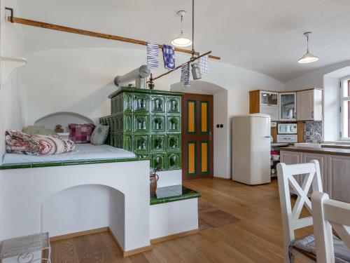Kuchyň nebo kuchyňský kout v ubytování Holiday Home Dolní Olešnice by Interhome