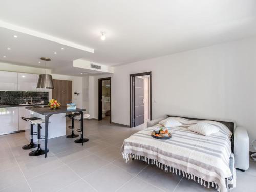 Apartment Domaine d'Arca-2 by Interhome