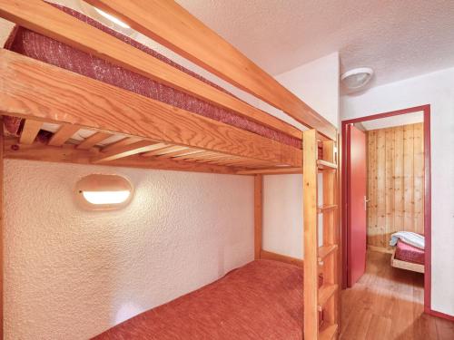 Apartment Home Club - Lavachet-7 by Interhome