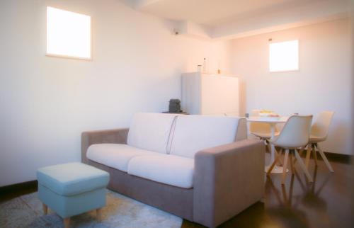 BnButler - Bergonzoli - Modern and Bright near Central Station