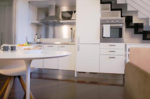 BnButler - Bergonzoli - Modern and Bright near Central Station