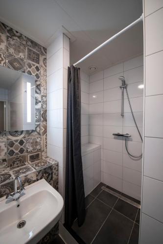 Bilik mandi di Brinkzicht Diever, appartement Lisanne