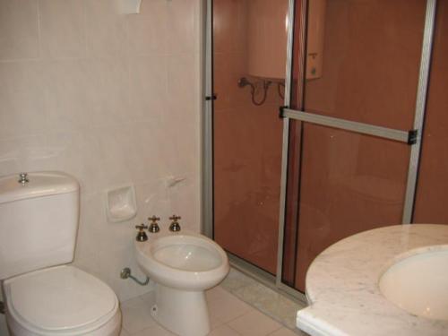 Ένα μπάνιο στο Edificio Long Beach